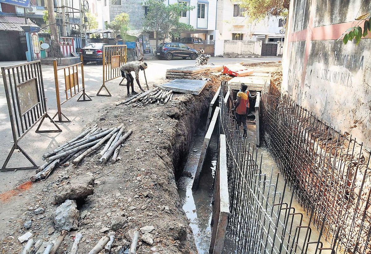 4. Drainage, Pavement and Related Works
